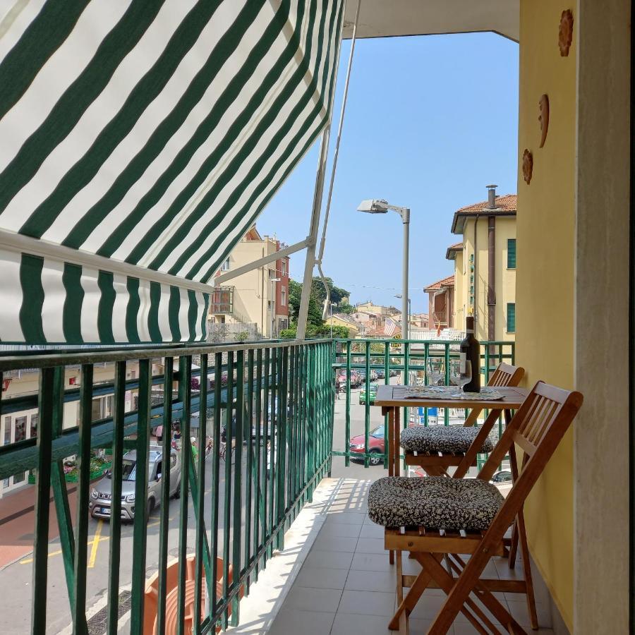 La Casa Di Walter Apartment เลวานโต ภายนอก รูปภาพ