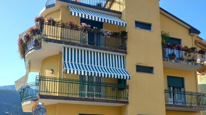 La Casa Di Walter Apartment เลวานโต ภายนอก รูปภาพ